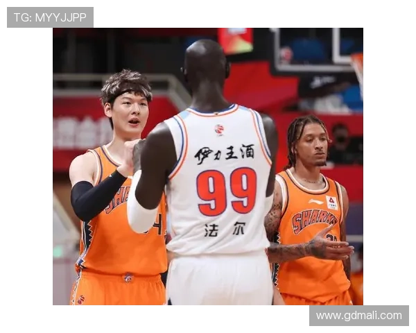 广州2.26米中锋引五队NBA试训兴趣 广州2.26米中锋引五队NBA试训兴趣